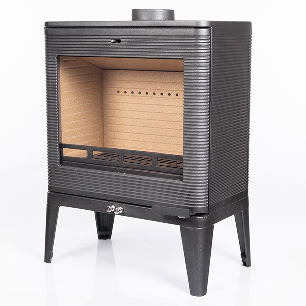 solo heating cast iron wood stove