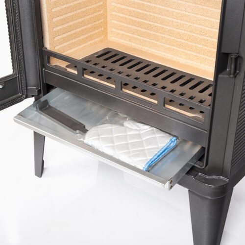 solo heating cast iron wood stove